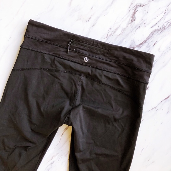 lululemon athletica Pants - Lululemon Black Crop Leggings